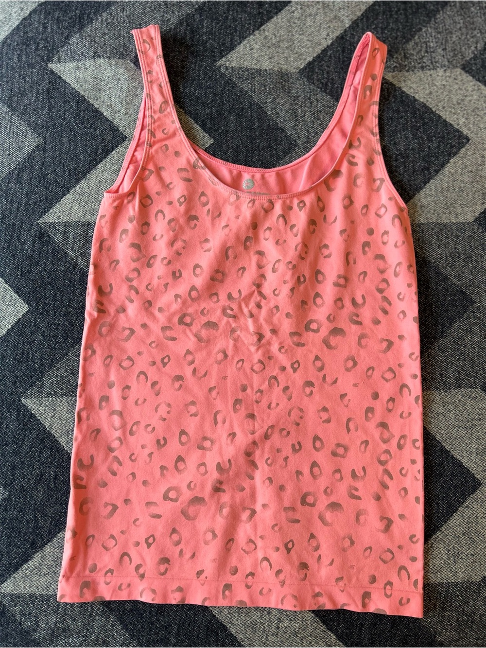 Women's Pink Leopard-Print Scoop Neck Tank Top •M/L